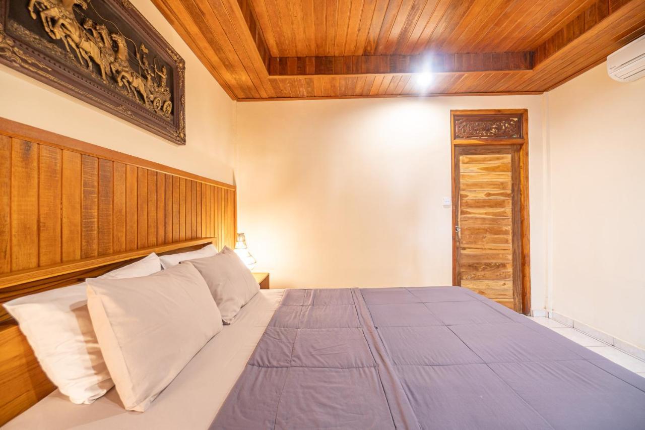 Kembang Kuning Hotel Uluwatu Buitenkant foto