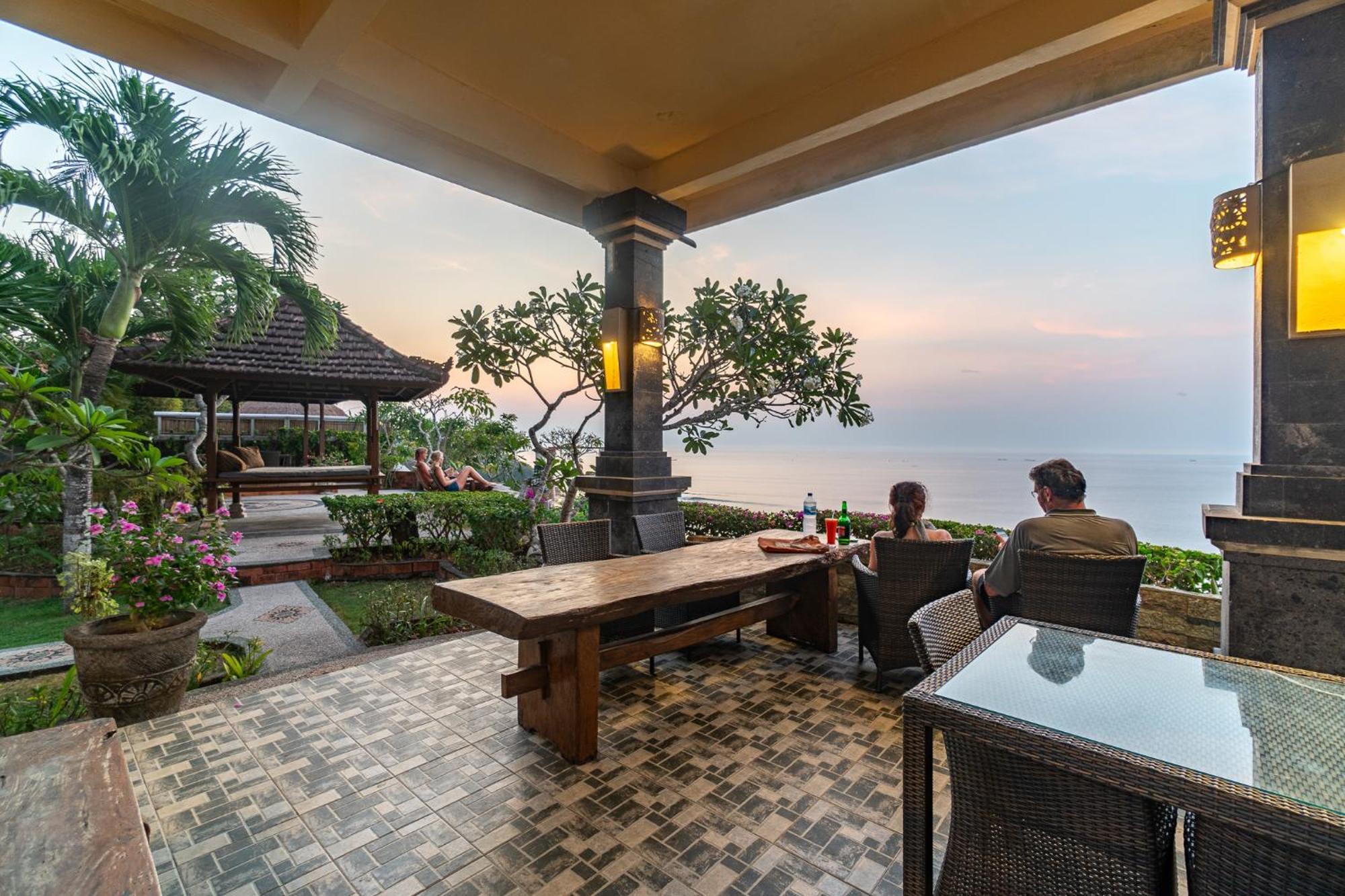 Kembang Kuning Hotel Uluwatu Buitenkant foto